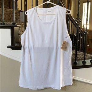 Women’s Sleeveless Duluth tank top